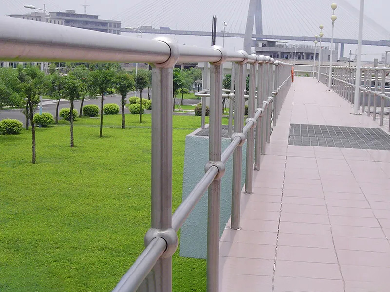 คุณสมบัติของ Handrail อุตสาหกรรมคืออะไร?